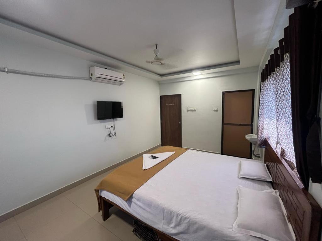 Shree Maldatta House Vaishet Ngoại thất bức ảnh