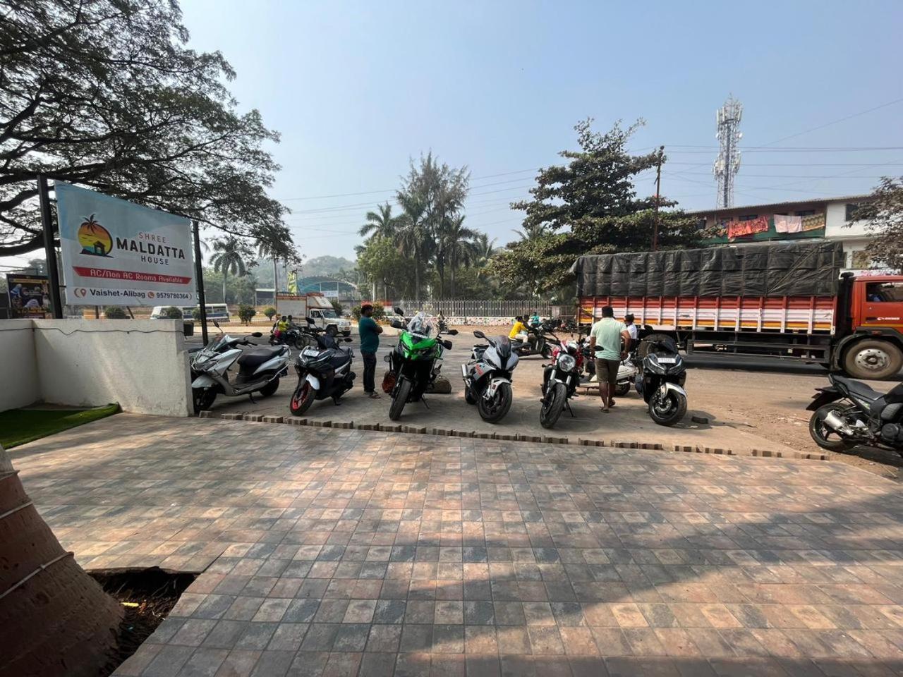 Shree Maldatta House Vaishet Ngoại thất bức ảnh